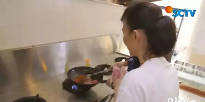 Begini Penampakan Ruang Dapur Agnez Mo, Mirip Restoran Bintang Lima