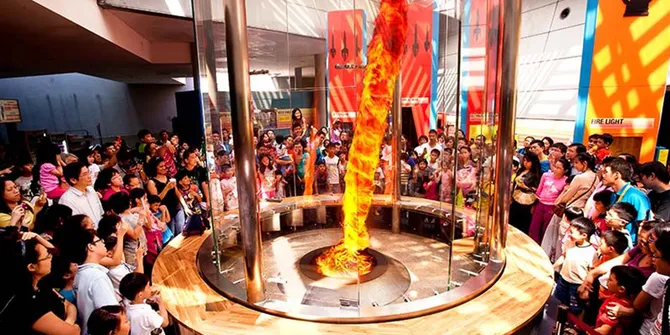 Belajar Jadi Ilmuwan Kecil, Serunya Eksplorasi Science Centre Singapore Bareng Anak
