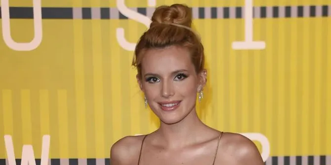 Bella Thorne Ungkap Hubungan Yang Sebenarnya Dengan Scott Disick