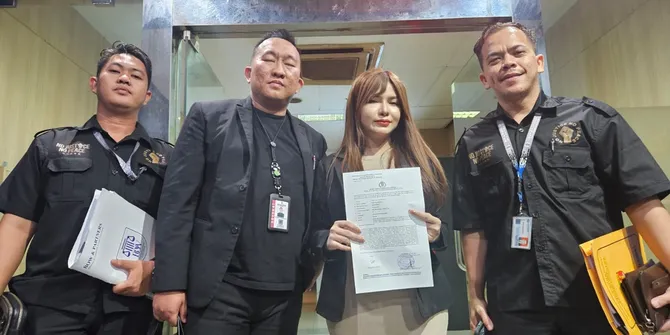 Berawal Dikenalkan Seorang teman, Selebgram Tiara Aurellie Beberkan Krononologi Penipuan yang Dialami