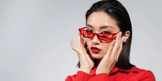 Bergaya ala Alpha Woman dalam Drakor Populer, Pancarkan Aura Cerdas dan Tangguh yang Penuh Pesona
