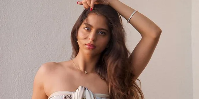 Bergaya Bak Model Kala Dipotret Sang Ibunda, Suhana Khan Putri SRK Panen Pujian