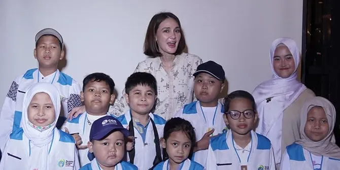 Bersama Lebih Bermakna, Luna Maya Bukber dengan Yayasan Kanker Anak Indonesia