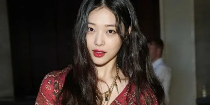 Bertalenta Sejak Kecil, Film Dokumenter Mendiang Sulli Siap Dirilis