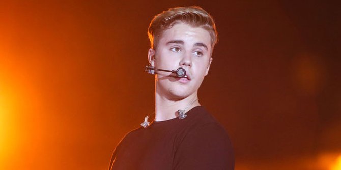 Bikin Geregetan Justin  Bieber  Pamer Tubuh Saat Main 