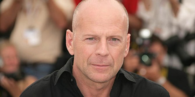 Bruce Willis Bosan Terlibat Film Action
