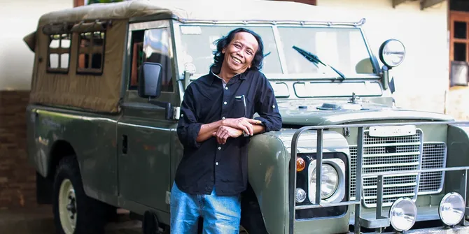 Buka Warung Makan Khas Betawi di Halaman Rumahnya, Mandra Ingin Lestarikan Budaya Betawi