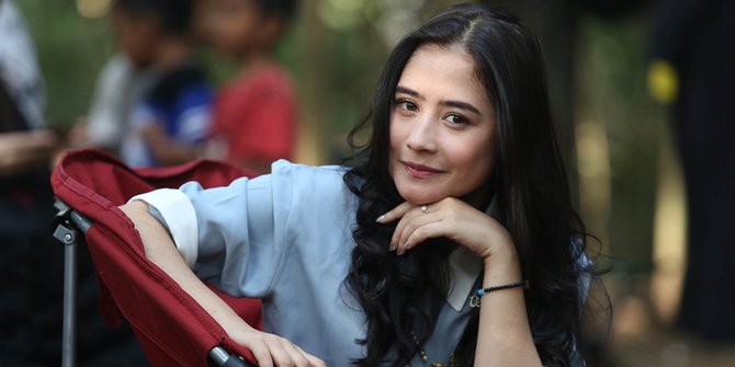 Bukan Cowok, Tapi Makanan Ini Yang Ditunggu Prilly Saat 