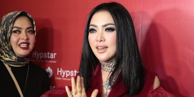 Bukan Pelakor, Paranormal Ini Sebut 50% Kekayaan Syahrini Dari Mr H