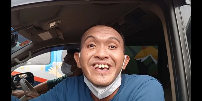 Caisar YKS Bantah Disebut Lakukan Live Non Stop Di Tik Tok