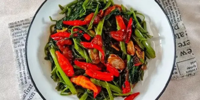 Cara Menumis Kangkung Agar Tetap Segar dan Berwarna Hijau Cerah