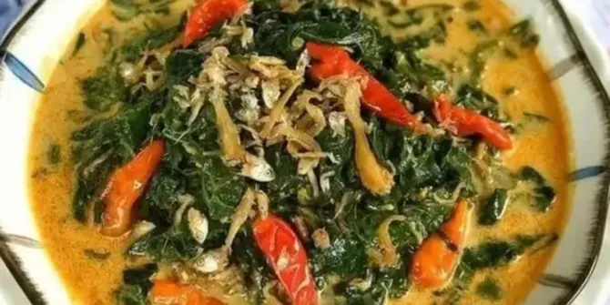 Cara Merebus Daun Singkong Empuk dan Hijau Dalam Waktu 5 Menit