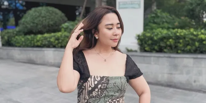 Chikita Meidy Beberkan Momen Kala Putranya Coba FaceTime Ayah Tapi Tak Digubris