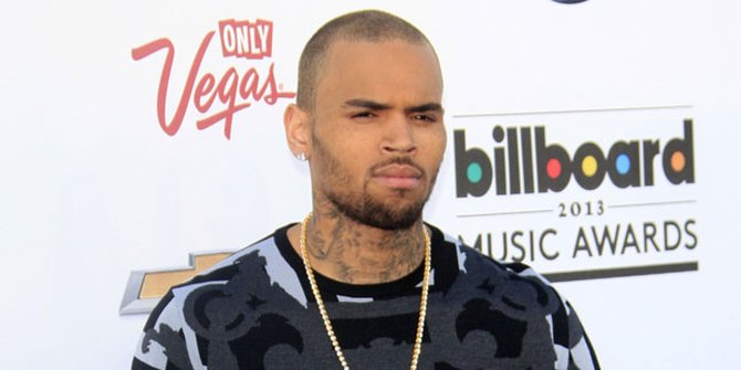 Chris Brown Cerita Kembali Kasus Penganiayaan Yang Dilakukannya Pada Rihanna