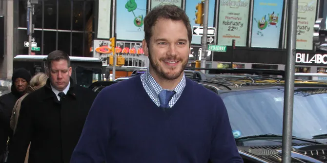 Chris Pratt Merasa Cocok Bintangi 'JURASSIC WORLD'