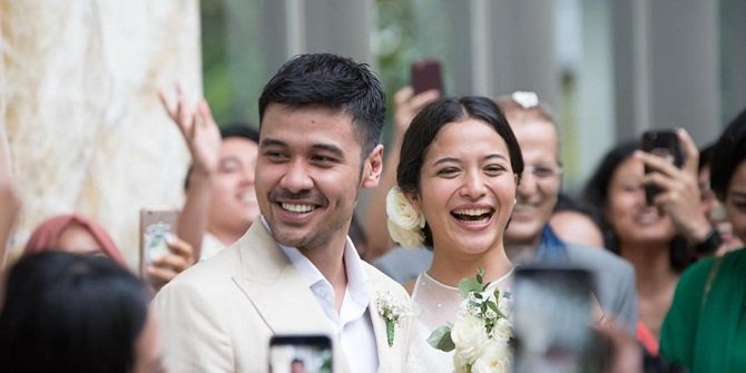 Curi Perhatian Publik, Sosok Ayah Chicco Jerikho Nggak Kalah Ganteng Dari Sang Anak