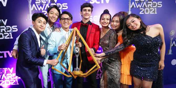 'DARI JENDELA SMP' Jadi Sinetron Paling Ngetop, Berikut Daftar Pemenang SCTV Awards 2021