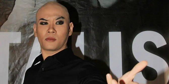 Deddy Corbuzier Buktikan Dirinya Tak Tertawakan Keluarga Masinis