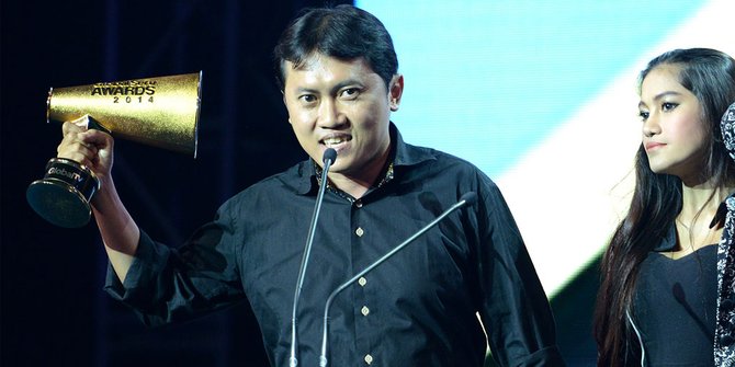 Demi Tuhan! Arya Wiguna Sekarang Sibuk Jadi DJ - KapanLagi.com