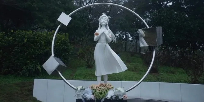 Detail Patung Memorial Barbie Hsu Karya Koo Jun Yup, Penuh Makna