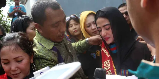 Dewi Perssik Didaulat Jadi Duta Peduli Korban Narkoba