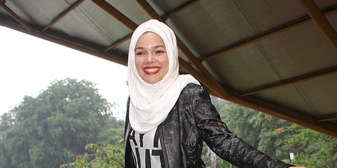 Dewi Sandra, Syuting Sekaligus Belajar Sejarah Islam di 