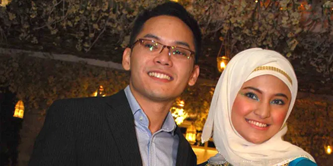 Diajak Jabat Tangan Ben Kasyafani, Marshanda Buang Muka 