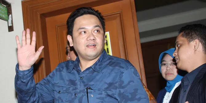 Didoakan Meninggal Karena Olga, Farhat Abbas Tampar Balik Haters