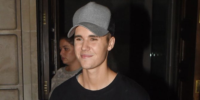 Diduga Pukul Orang, Justin Bieber Tengah Diperiksa Pihak Berwajib