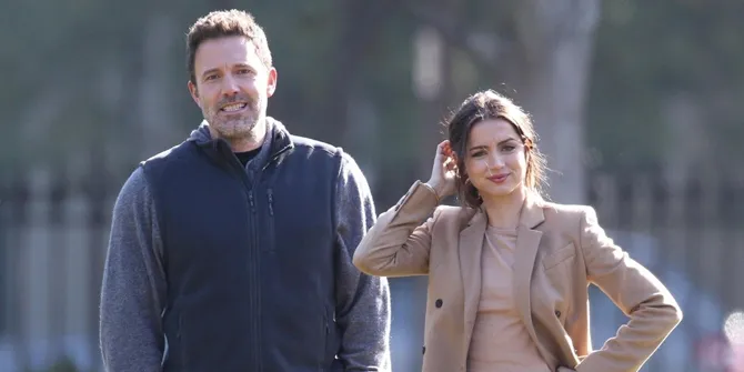 Dihimbau untuk Berdiam Diri di Rumah, Ben Affleck Pilih Kencan Bareng Pacar Baru