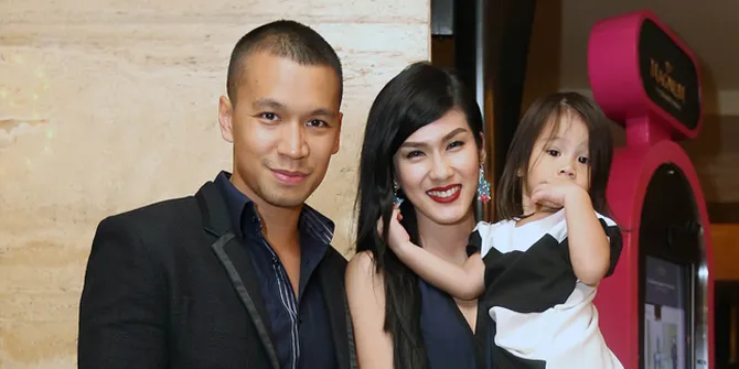 Dimintai Konfirmasi Terkait Isu Cerai, Samuel Rizal Bungkam