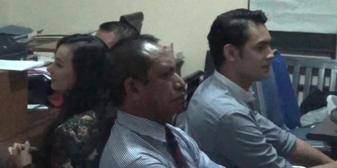 Diperiksa Satu Ruangan, Asmirandah dan Jonas Rivanno Saling Cuek