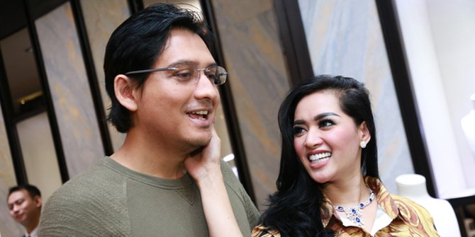 Dituding Kawin Kontrak, Ini Tanggapan Pengacara Lucky Hakim