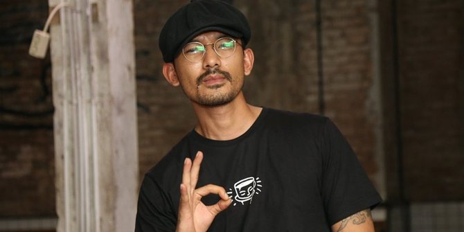 Divonis Buta Warna, Rio Dewanto Decide Lawan Keterpurukan