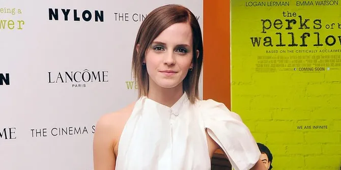 Emma Watson Meninggal | emma watson dikabarkan meninggal dalam kecelakaan Emma Watson Meninggal | emma watson dikabarkan meninggal dalam kecelakaan