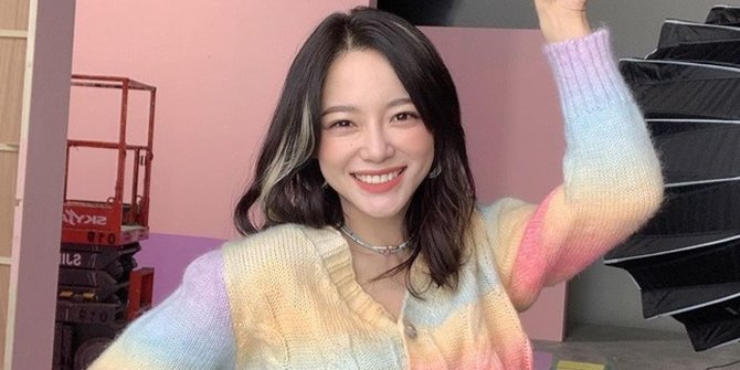 Fakta Kim Sejeong, Masa Kecilnya Terpisah dengan Ayahnya yang Tinggal