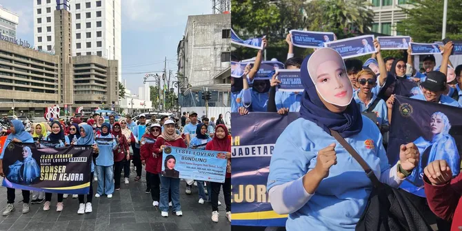 Fans Lesti Kejora Gelar Pawai di Sepuluh Kota Lebih, Kompak Banget Menuju Konser Tunggal