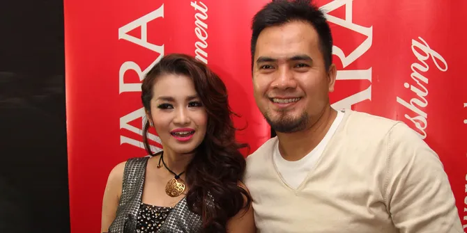 Fitri Carlina Kenalkan Pacar, Saipul Jamiell 'Mewek'