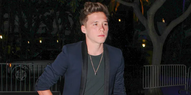 [FOTO] Jadi Model, Brooklyn Beckham Seganteng Ayahnya