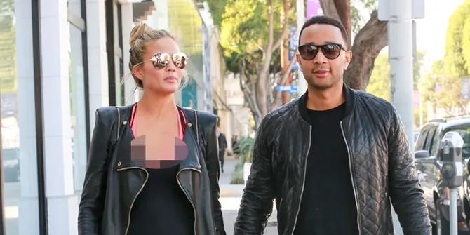 FOTO: Jelang Natal, Chrissy Teigen Umumkan Jenis Kelamin Bayinya