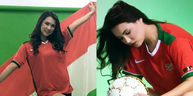 FOTO: Kenakan Jersey Timnas, Maria Ozawa Beri Shout Out Untuk Indonesia