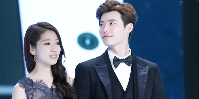 [FOTO] Makin Mesra, Park Shin Hye Pegang-Pegang Lee Jong Suk