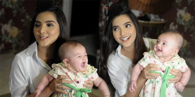 [FOTO] Saat Baby Arsy Asyik Main Bareng Amora, Nggemesin Abis!
