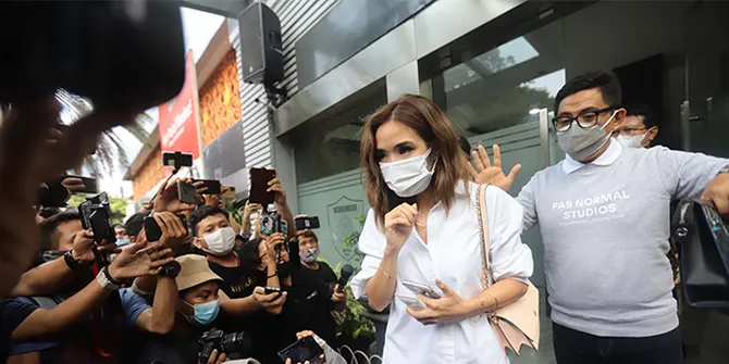 Gisella Anastasia Tak Hadiri Pemeriksaan, Ini Alasannya