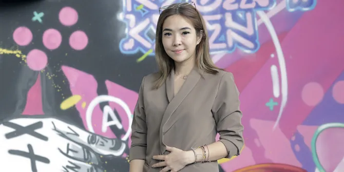 Gisella Anastasia Tergiur Lihat Ayu Ting Ting Makan Bihun