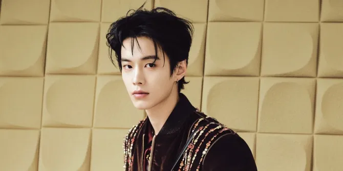 He Yu Debut Majalah Internasional, Cetak Sejarah di Sampul Esquire Vietnam