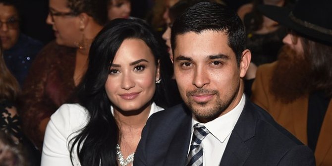 Ibunda Demi Lovato Ingin Anaknya Balikan Sama Wilmer Valderrama