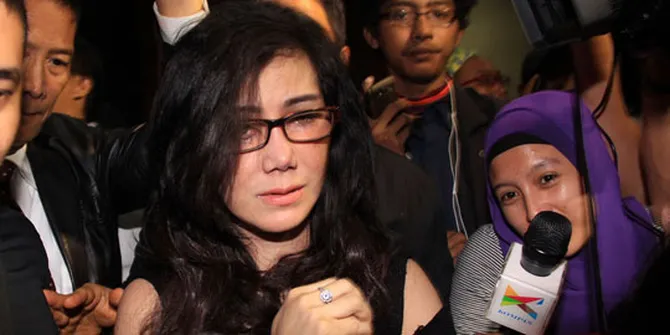 Ibunda Raffi Ahmad Ngedrop!