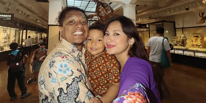 Indah Permatasari Hamil Anak Kedua, Arie Kriting Ucap Alhamdulillah