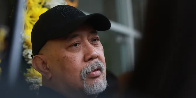 Indro Warkop Minta Doa di Hari Lahir Almarhum Dono, Kenang Sosok Sahabat